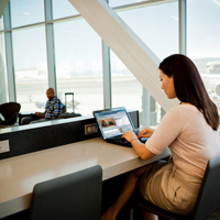 Connected Mobile Experiences for Passengers