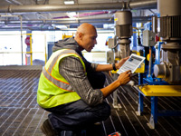 Extend Flexible Collaboration to Deskless Workers