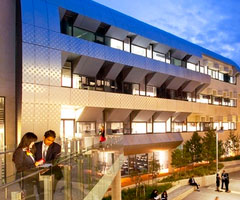 Deakin University improves student and faculty collaboration
